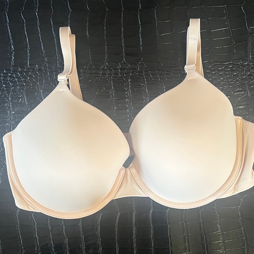 Victoria's Secret PINK nude bra